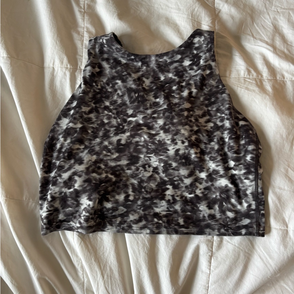 Athleta Conscious Crop High Neck Black and Gray Patterned Sports Bra